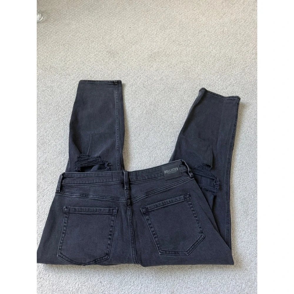 Hollister Ultra High Rise Mom Jean Size 12S Black Distressed Ripped Knees